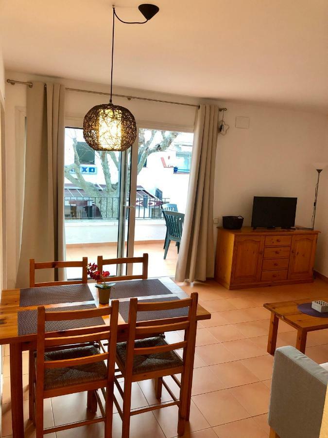 Apartaments S'Arenella 카다케스 외부 사진