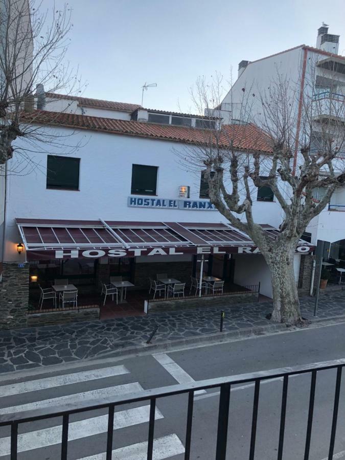 Apartaments S'Arenella 카다케스 외부 사진