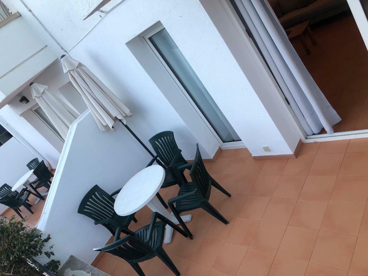 Apartaments S'Arenella 카다케스 외부 사진