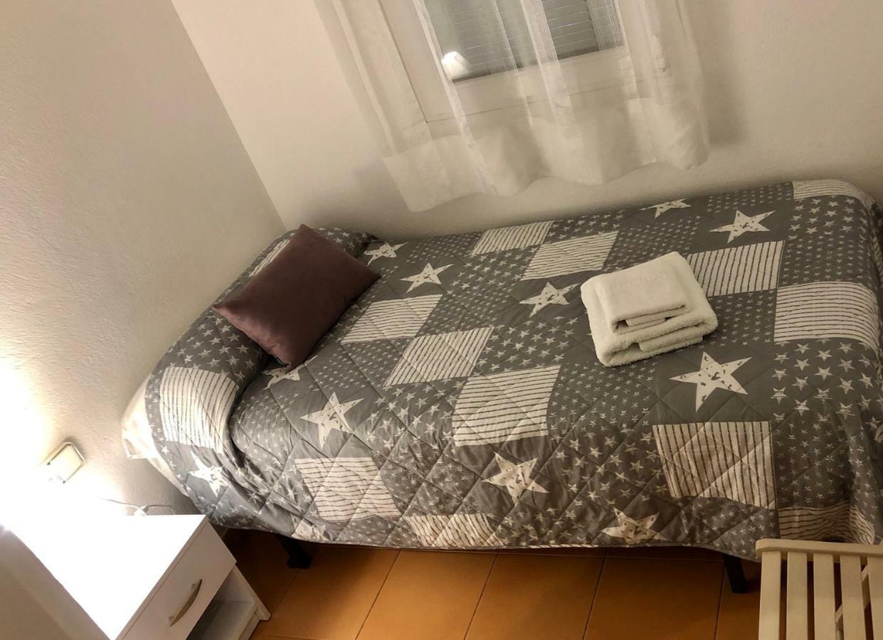 Apartaments S'Arenella 카다케스 외부 사진