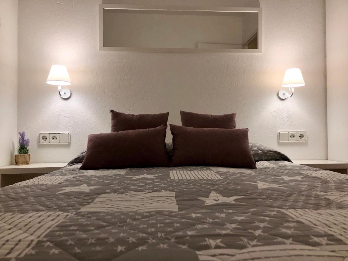 Apartaments S'Arenella 카다케스 객실 사진